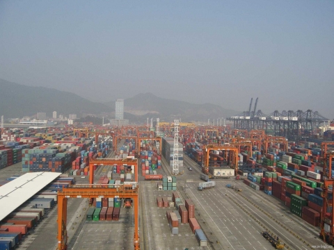 Loading accuracy essential for Xiamen Port in China
